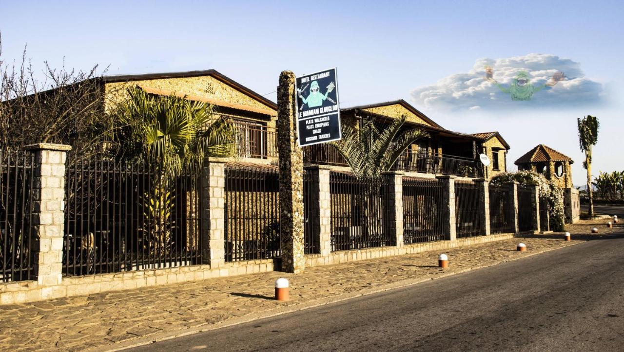Hotel Restaurant Le Miamiam Glouglou Ambositra Екстер'єр фото