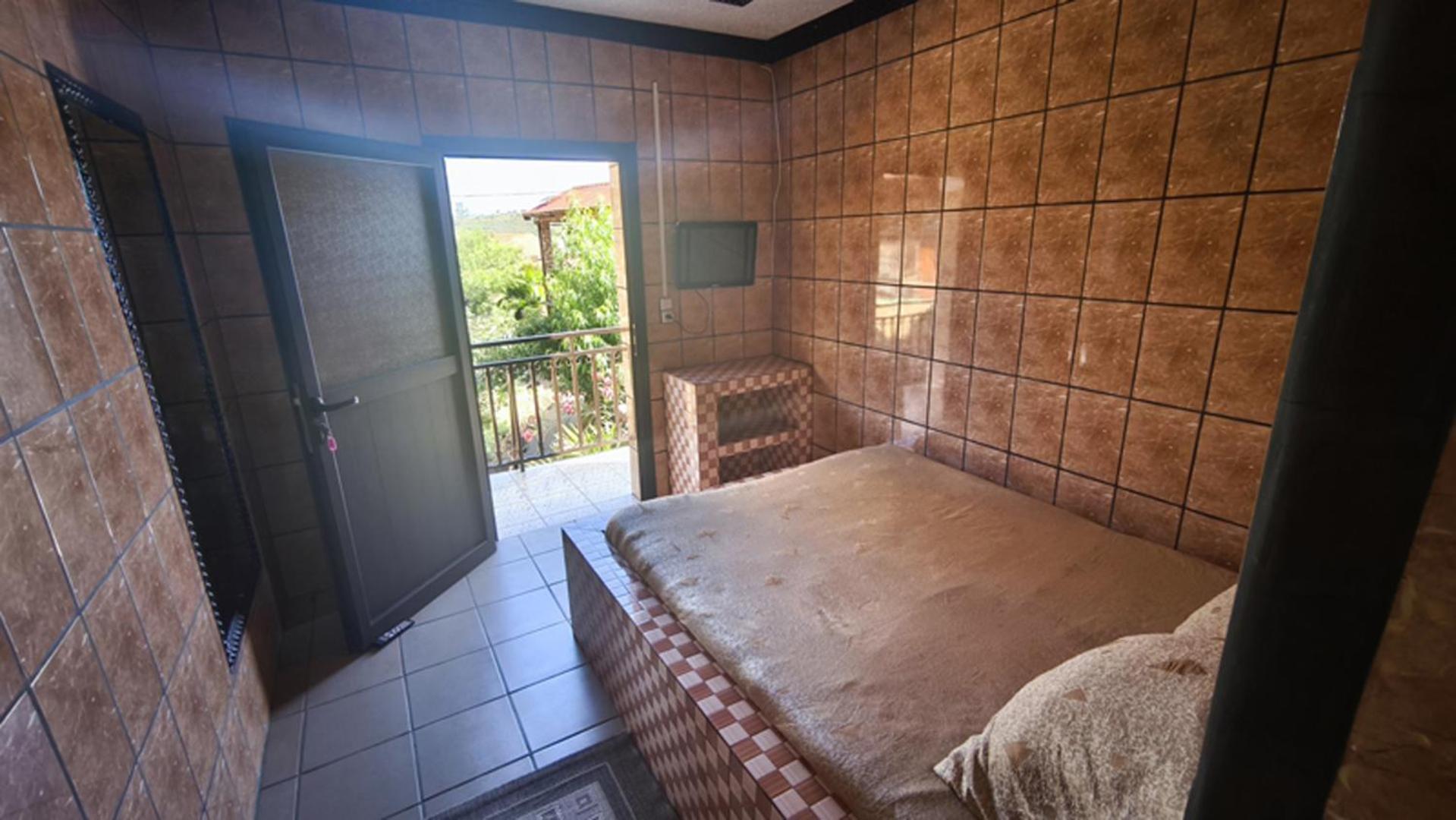 Hotel Restaurant Le Miamiam Glouglou Ambositra Екстер'єр фото