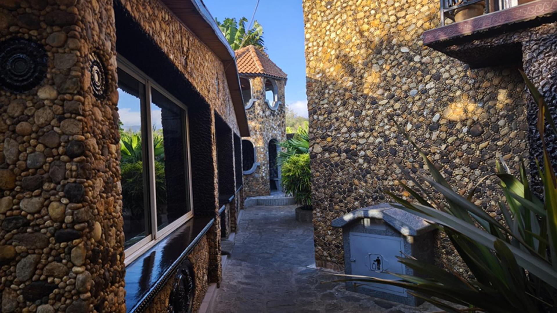 Hotel Restaurant Le Miamiam Glouglou Ambositra Екстер'єр фото